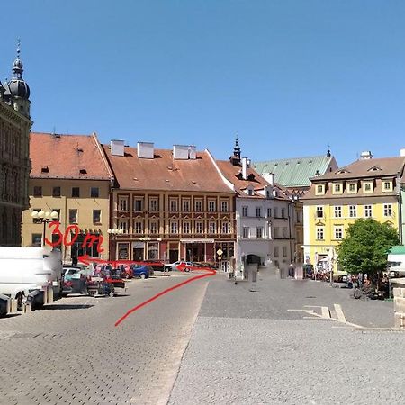 Skromný apartmán v centru Chebu Esterno foto