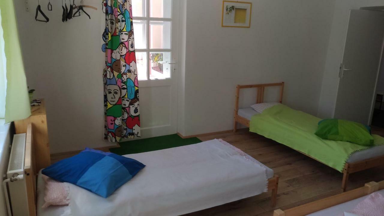 Skromný apartmán v centru Chebu Esterno foto